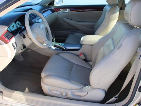 Used 2005 Toyota Solara SLE image 10