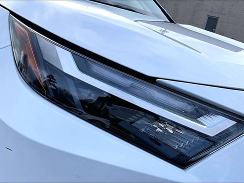 Certified 2025 Toyota RAV4 LE image 27