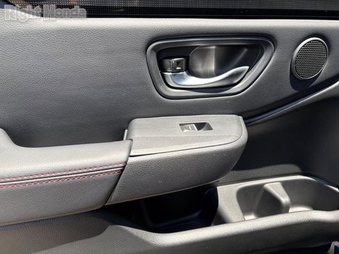 Used 2025 Honda Pilot Black Edition image 21