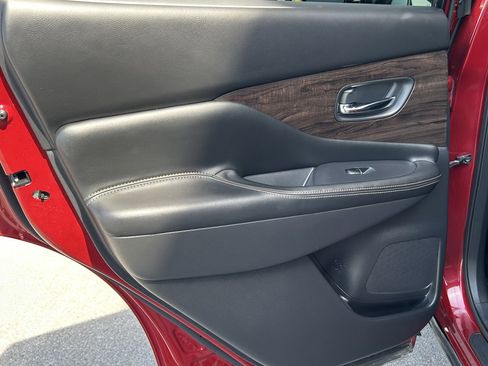 Used 2023 Nissan Murano Platinum AWD/4WD image 12