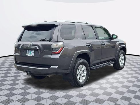 Used 2016 Toyota 4Runner SR5 AWD/4WD image 6