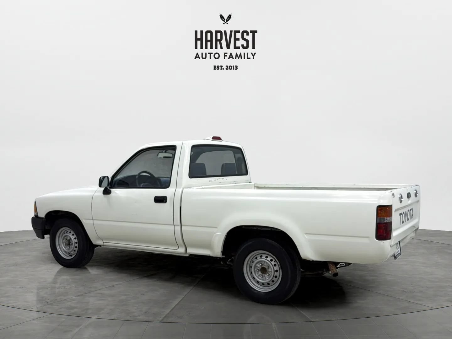 Used 1995 Toyota Pickup 2WD Regular Cab image 3