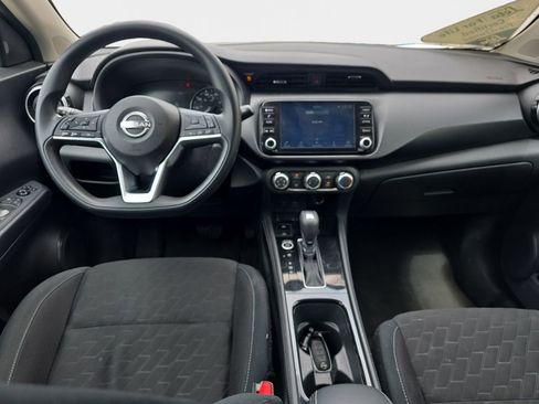 Used 2024 Nissan Kicks SV image 14