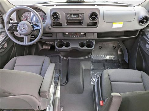 New 2025 Mercedes-Benz Sprinter 2500 image 14