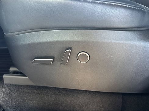 Used 2023 Tesla Model Y Long Range AWD/4WD image 14