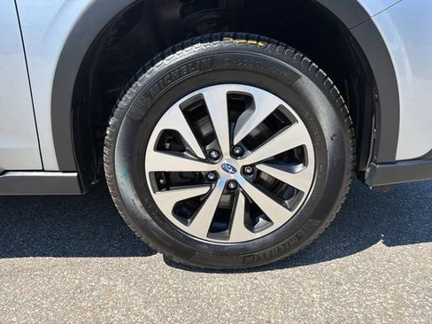 Used 2021 Subaru Outback AWD/4WD image 28
