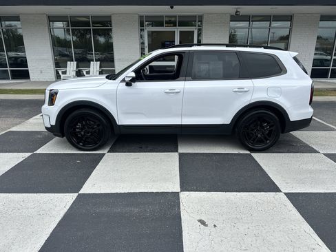 Used 2025 Kia Telluride SX X-Line AWD/4WD image 1