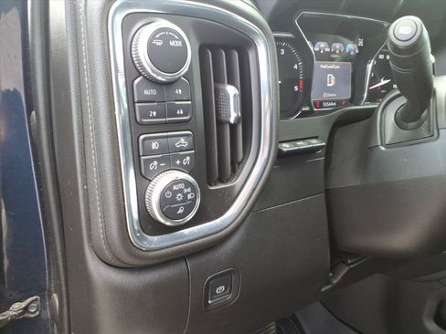 Used 2023 GMC Sierra 3500 Denali w/ Denali Ultimate Package AWD/4WD image 13