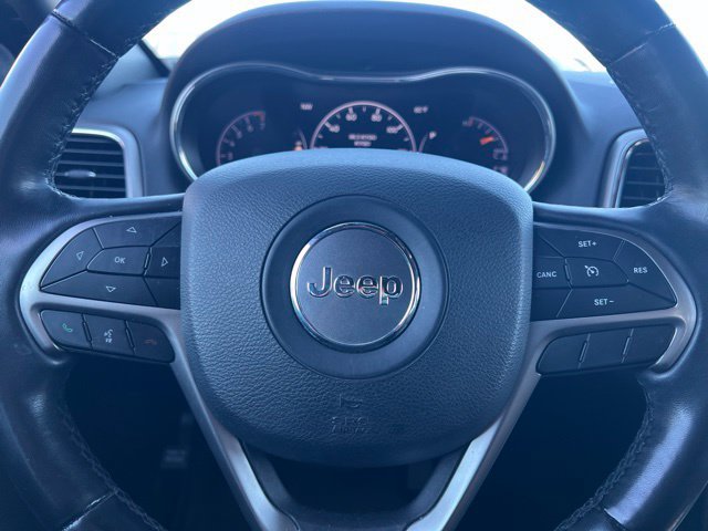 Used 2021 Jeep Grand Cherokee Laredo AWD/4WD image 24