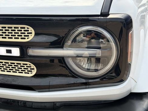 Used 2021 Ford Bronco Outer Banks AWD/4WD image 11