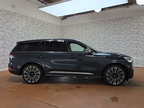 Used 2021 Lincoln Aviator Black Label w/ Dynamic Handling Package image 10