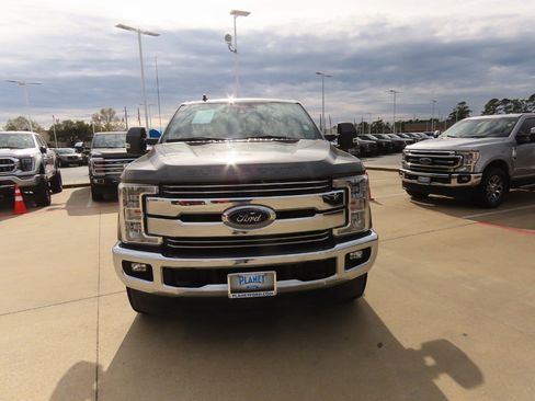 Used 2019 Ford F250 Lariat w/ Lariat Ultimate Package image 5