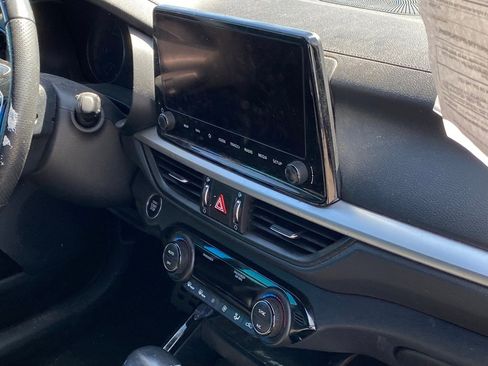 Certified 2024 Kia Forte GT-Line image 6