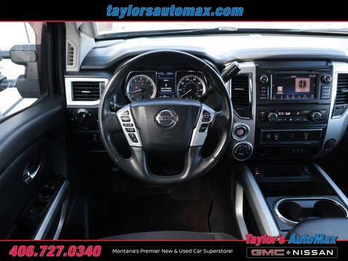 Used 2019 Nissan Titan SV w/ SV Convenience Package image 36