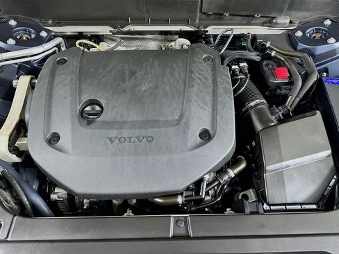 Used 2023 Volvo XC90 B6 Plus w/ Protection Package Premier image 34