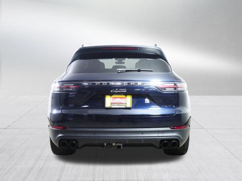 Used 2022 Porsche Cayenne AWD/4WD image 6