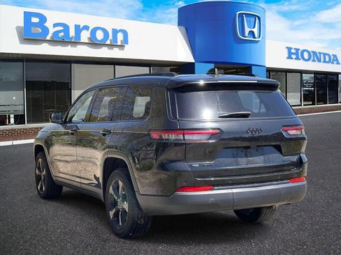 Used 2023 Jeep Grand Cherokee L Laredo AWD/4WD image 4