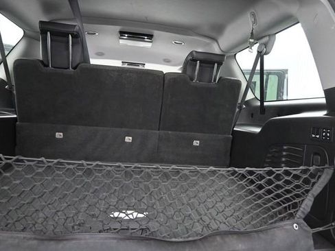 Used 2019 Chevrolet Suburban Premier AWD/4WD image 18