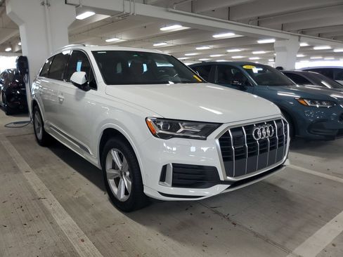 Used 2023 Audi Q7 2.0T Premium w/ Convenience Package AWD/4WD image 2