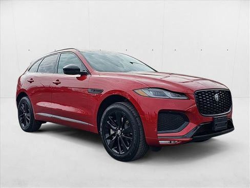 New 2026 Jaguar F-PACE R-Dynamic S image 3