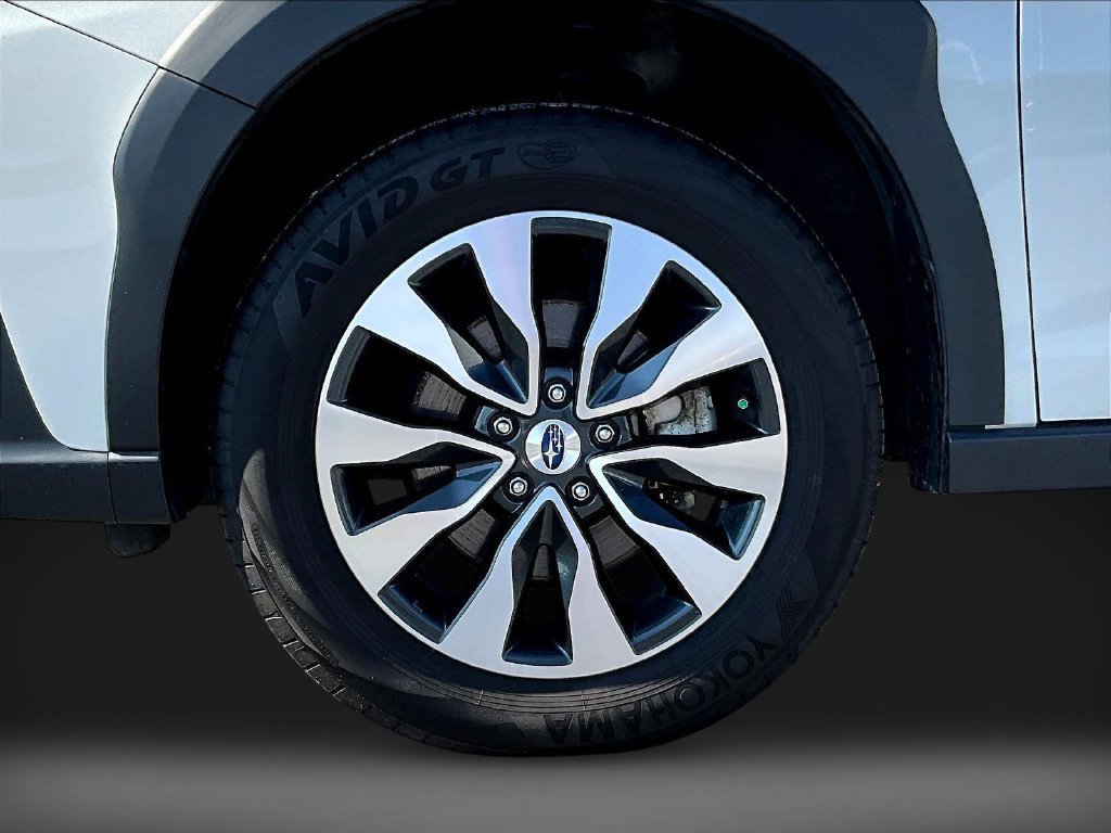 Used 2025 Subaru Outback Limited AWD/4WD image 34
