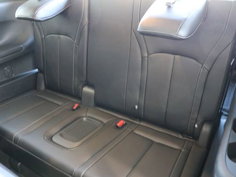 Certified 2023 INFINITI QX60 Luxe w/ Performance Audio Package image 27