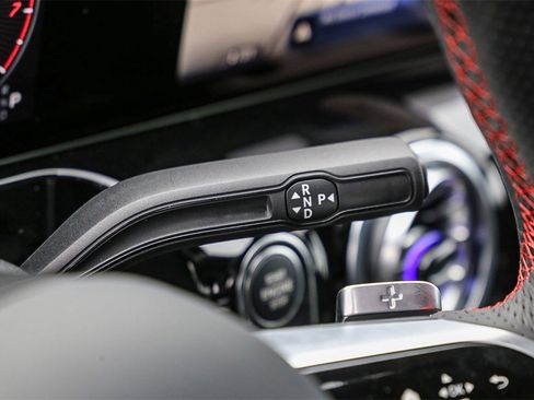 New 2025 Mercedes-Benz GLA 250 4MATIC image 24