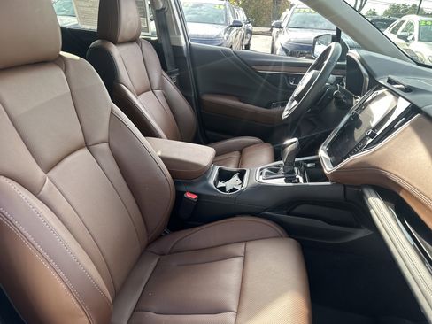 Used 2025 Subaru Outback Touring XT w/ Popular Package #2 image 12