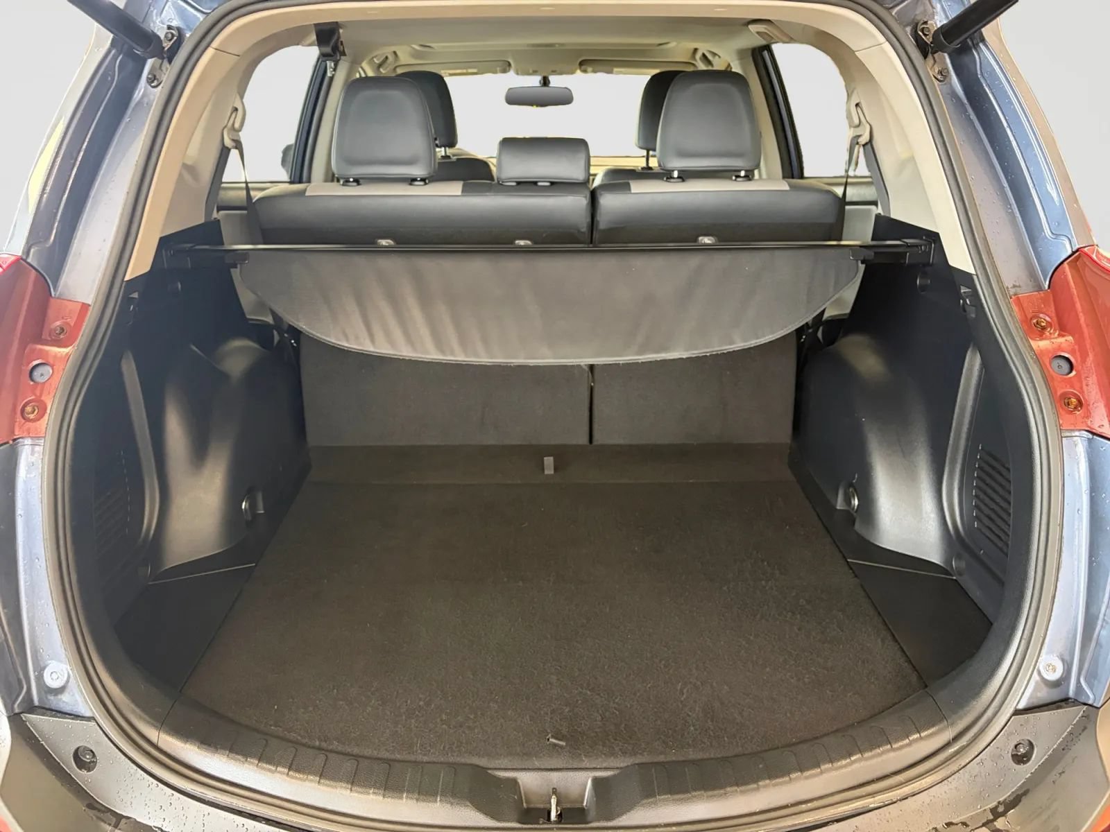 Used 2014 Toyota RAV4 Limited AWD/4WD image 16