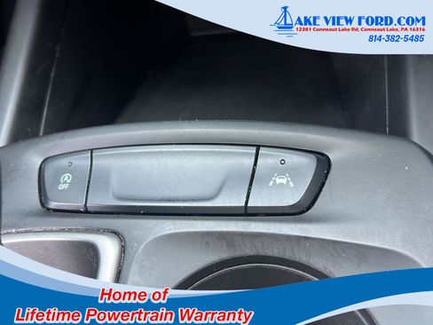 Used 2024 Chevrolet Trax RS w/ Sunroof Package FWD image 29