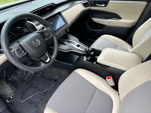Used 2020 Honda Clarity Plug-In Hybrid image 4