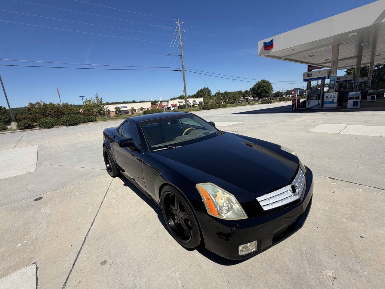 Used 2004 Cadillac XLR RWD image 31