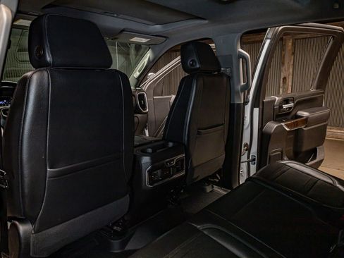 Used 2023 GMC Sierra 3500 Denali w/ Denali Ultimate Package image 24