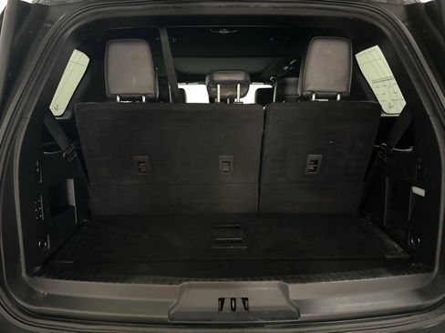 Used 2019 Ford Expedition XLT w/ Equipment Group 202A AWD/4WD image 23