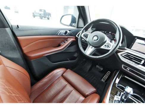 Used 2020 BMW X7 M50i AWD/4WD image 8
