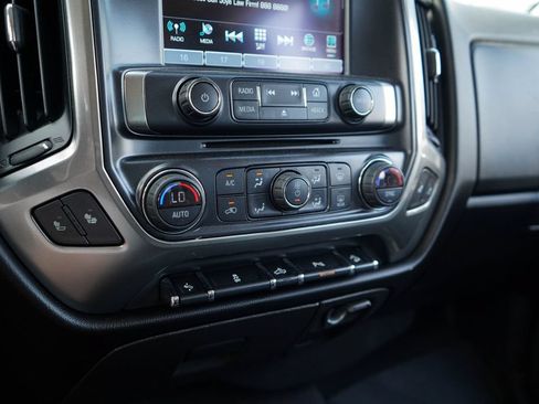 Used 2018 Chevrolet Silverado 1500 LT w/ Texas Edition AWD/4WD image 27