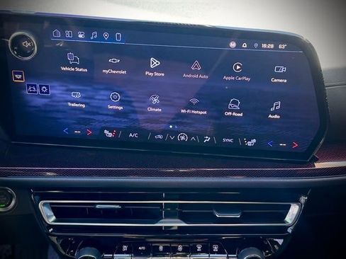 Used 2026 Chevrolet Traverse Z71 w/ LPO, Floor Liner Package image 18