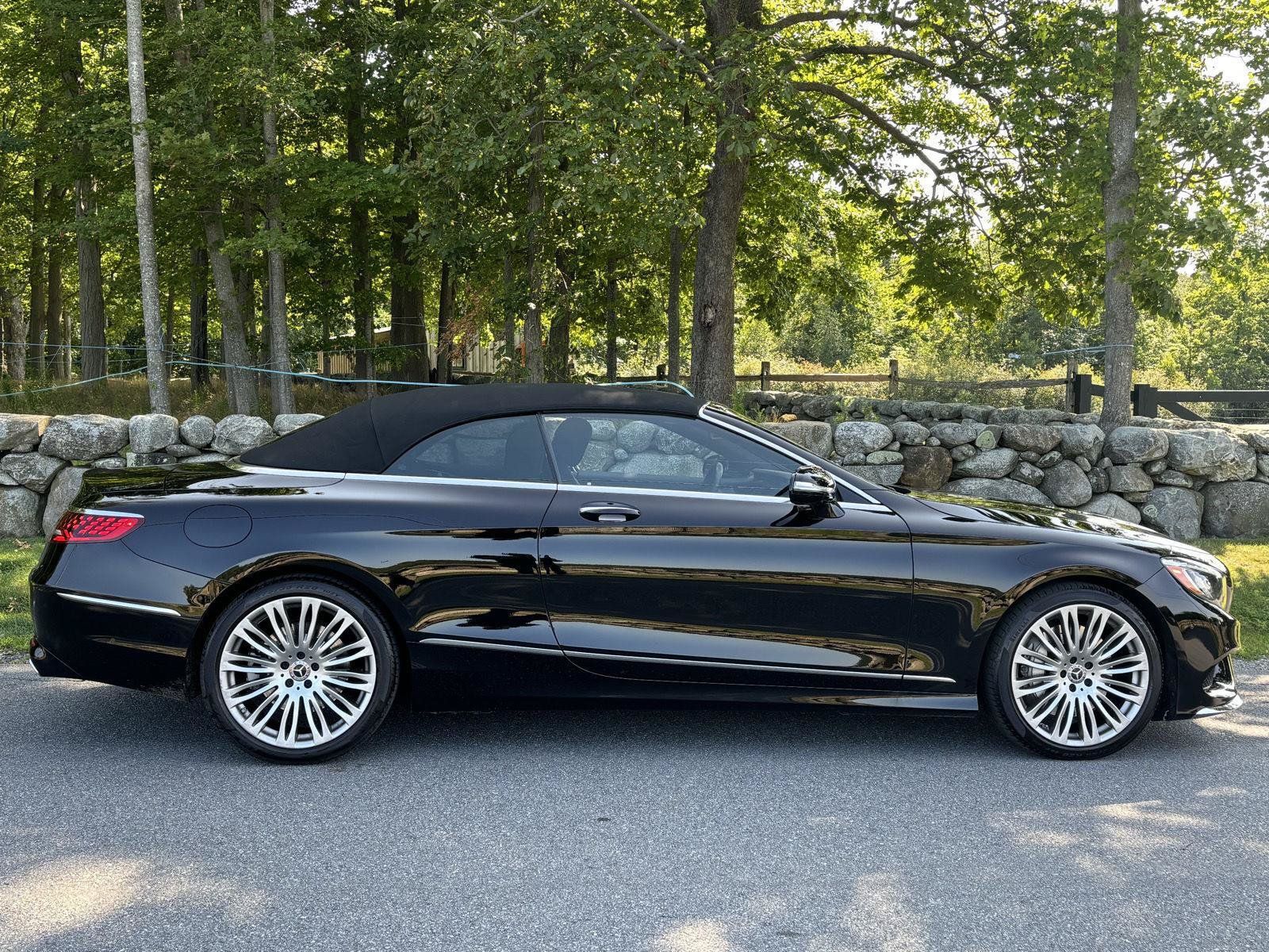 Used 2019 Mercedes-Benz S 560 Cabriolet image 3