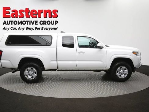 Used 2020 Toyota Tacoma SR w/ SR Convenience Package RWD image 41