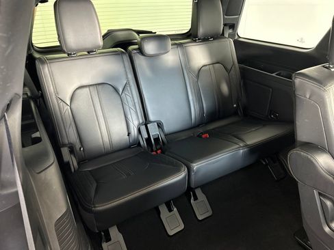 Used 2023 Ford Expedition Platinum AWD/4WD image 36