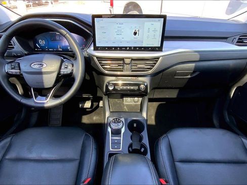 Certified 2025 Ford Escape Platinum image 15