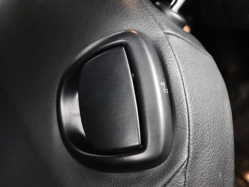 Used 2010 MINI Cooper Convertible FWD image 19
