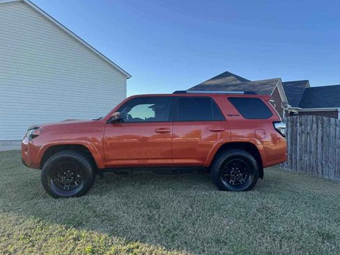 Used 2015 Toyota 4Runner TRD Pro image 2