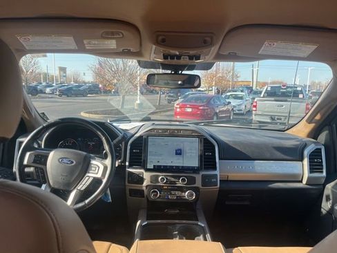 Certified 2022 Ford F250 Lariat w/ Chrome Package image 21