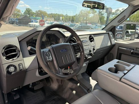 Used 2014 Ford F450 XL w/ Power Equipment Group image 42