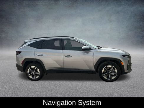 Used 2025 Hyundai Tucson SEL AWD/4WD image 7