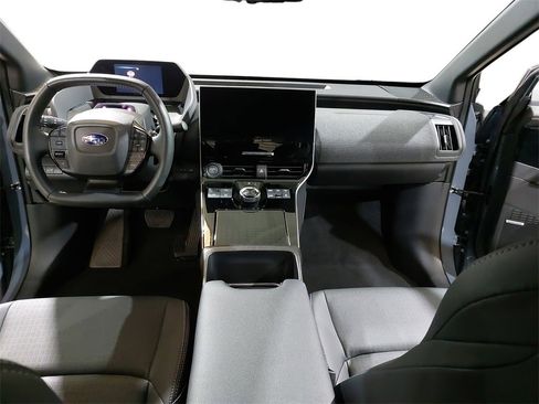 Used 2025 Subaru Solterra Touring image 9