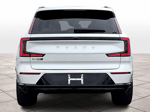 New 2025 Volvo EX90 Plus w/ Protection Package Premier image 6