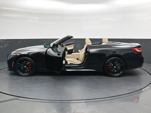 Used 2022 BMW M440i Convertible RWD image 49