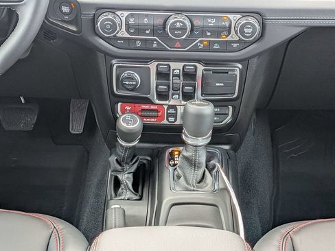 New 2026 Jeep Gladiator Rubicon AWD/4WD image 23